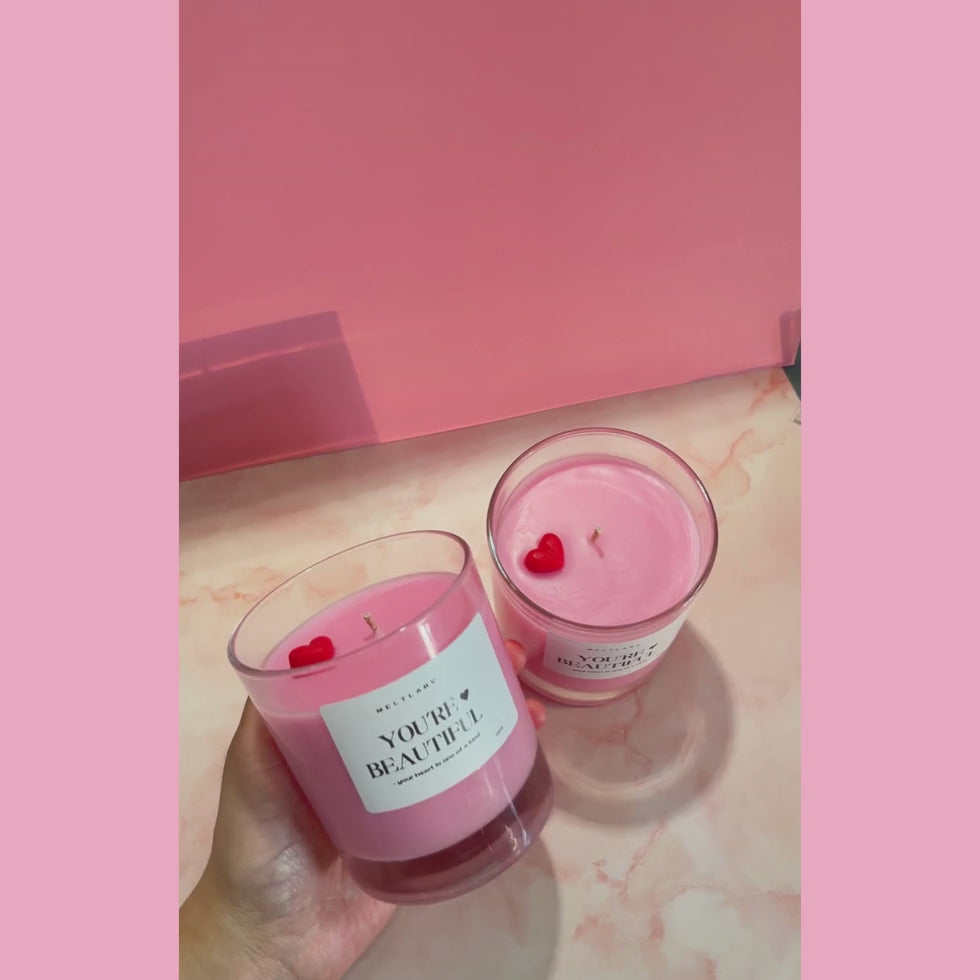 Premium Veganskt Doftljus You're Beautiful – Pistage, mandelkräm, kokos